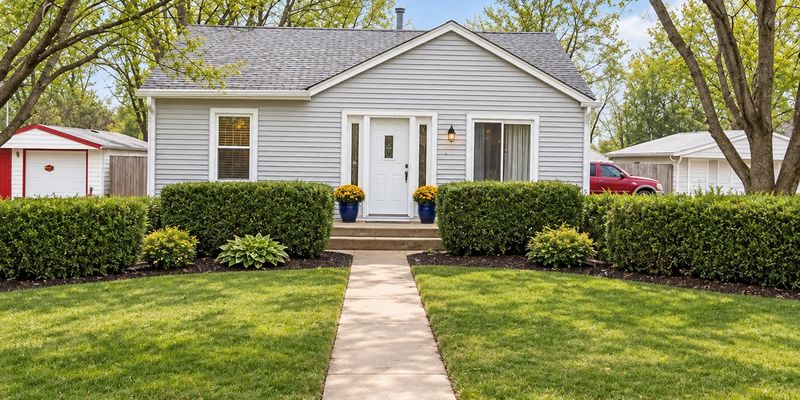 Indianapolis House: 329 Woodrow Ave