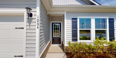 1004-Moen-Loop-Front-Door.jpg