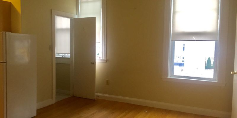 Nahant Apartment: 297 Nahant Rd