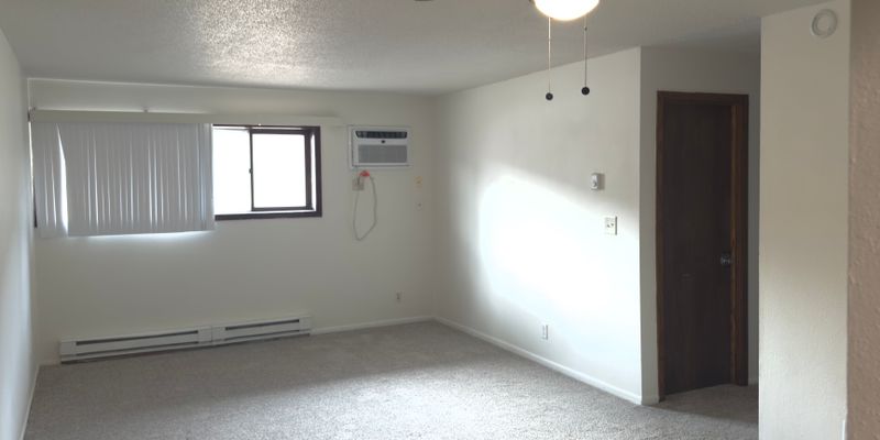 Fargo Apartment: 1510 E Gateway Cir S