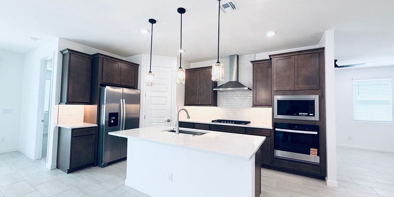 Peoria House: 6975 W Pinnacle Vista Dr