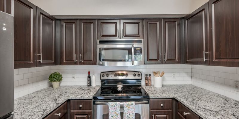 Pearland Apartment: 12705 W Broadway St