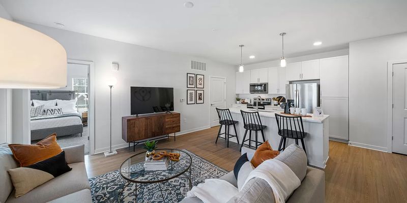 Denver House: 6026 N Ceylon St