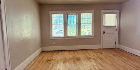 LivingRoom1.jpeg
