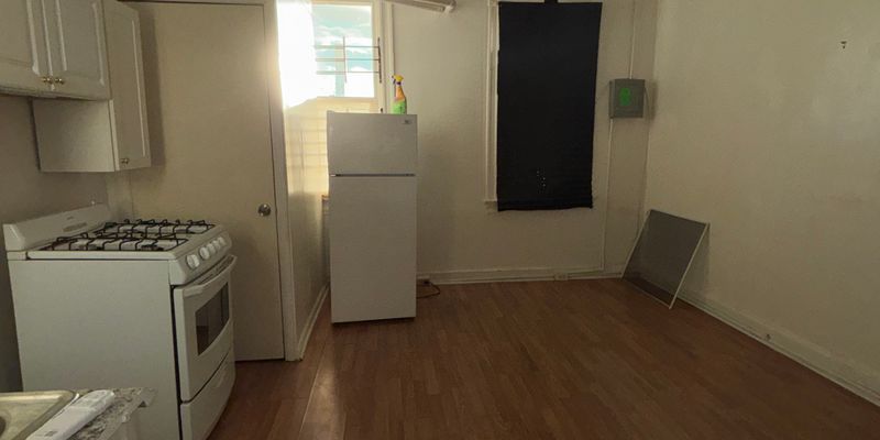 Baltimore Apartment: 292X Parkwood Ave