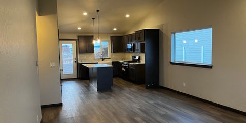 02 Farley Kitchen_Dining.jpg