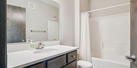 19-155_2869 Spring Rose Cir Unit 301.jpg