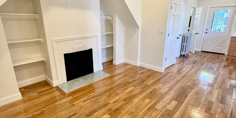 Lynn Apartment: 124 Chestnut St