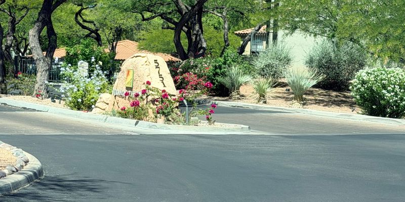 Tucson House: 5751 N Kolb Rd
