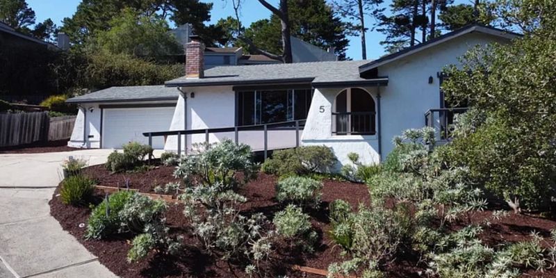 Monterey House: 5 Stratford Pl