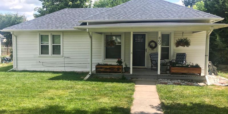 Indianola House: 409 4th St