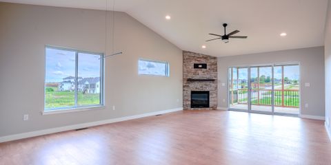127KinseyLivingRoom.jpg