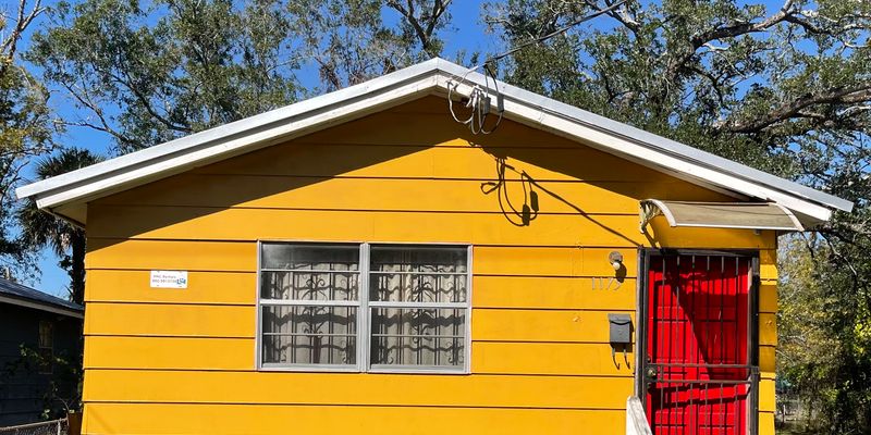 Jacksonville House: 1175 West 3rd Street