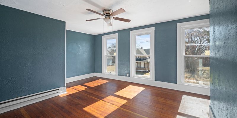 Toledo Apartment: 451 5th St