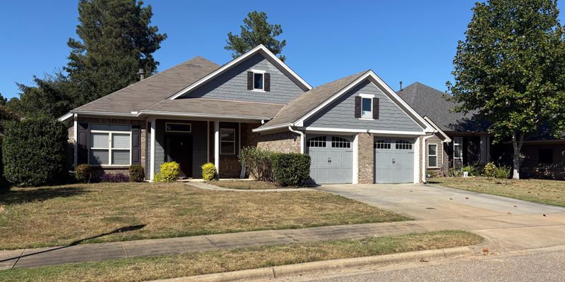 Pike Road House: 9745 Silver Bell Ct