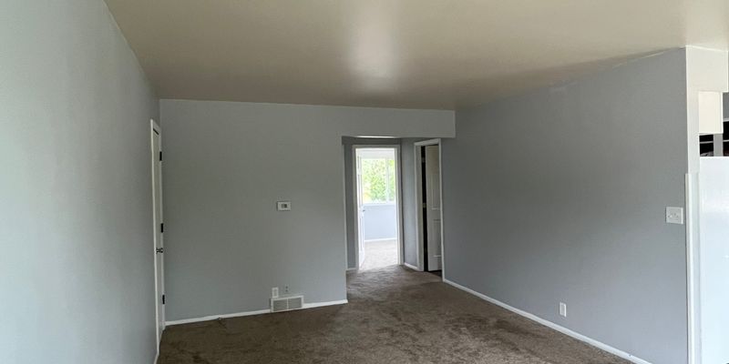 Two Rivers Apartment: 3704 Parkway Blvd