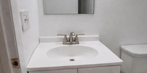bathroom.jpeg