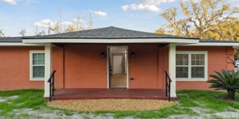 Riceboro House: 8576 East B Cooper Highway