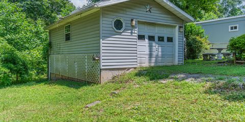 220 Lakeshore Drive-34.jpg