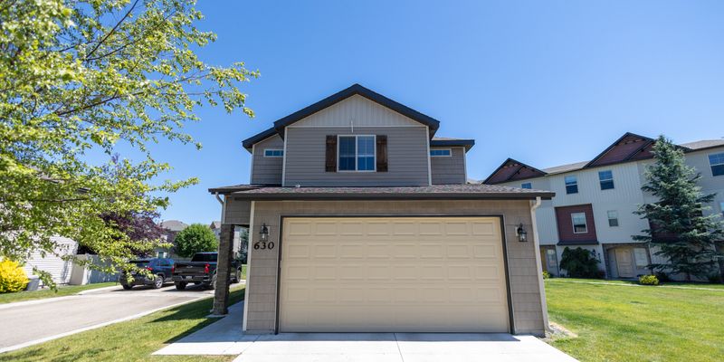 Boise House: 630 S Grey Pine Ln