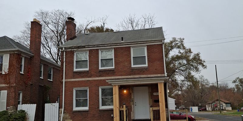 Detroit House: 15800 Vaughan St