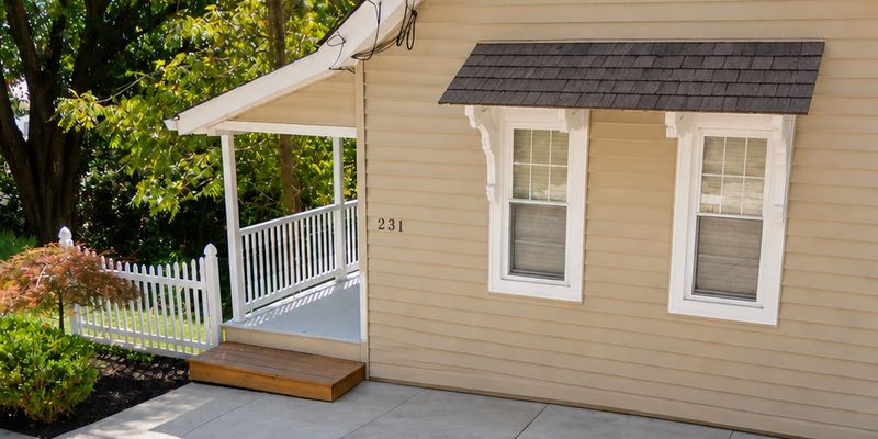 Addyston House: 231 Sekitan Ave