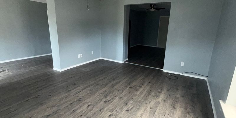 Kingsville Apartment: 509 E Kenedy Ave