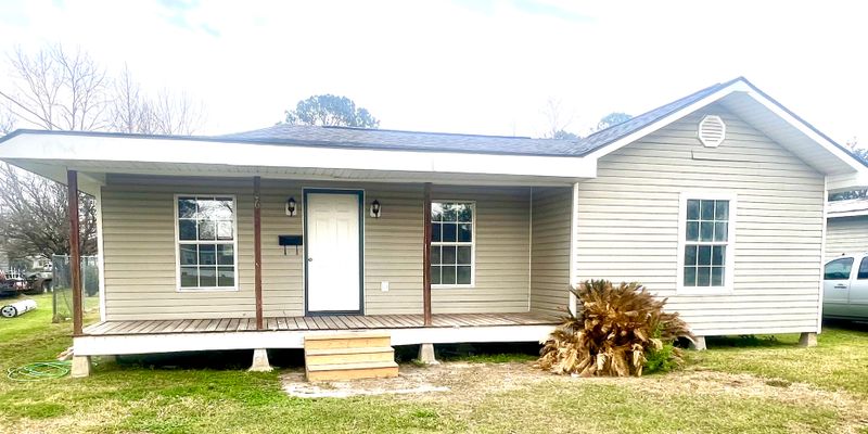 New Roads House: 506 North Carolina St