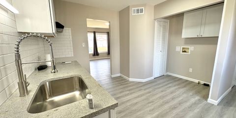 24833Lauren - 6.jpeg