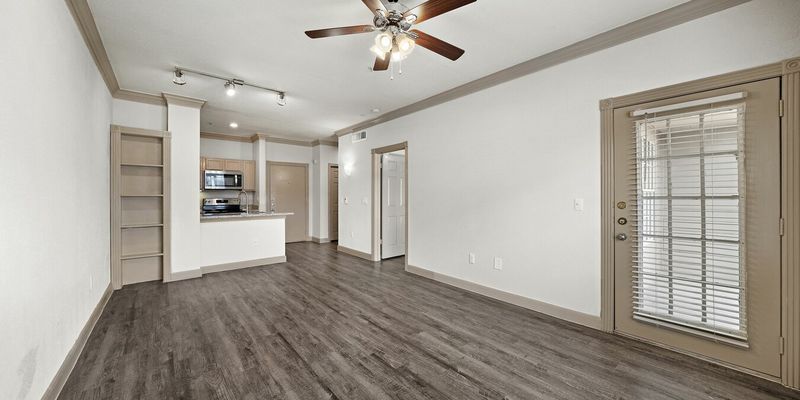 Houston Apartment: 8882 Westheimer Rd