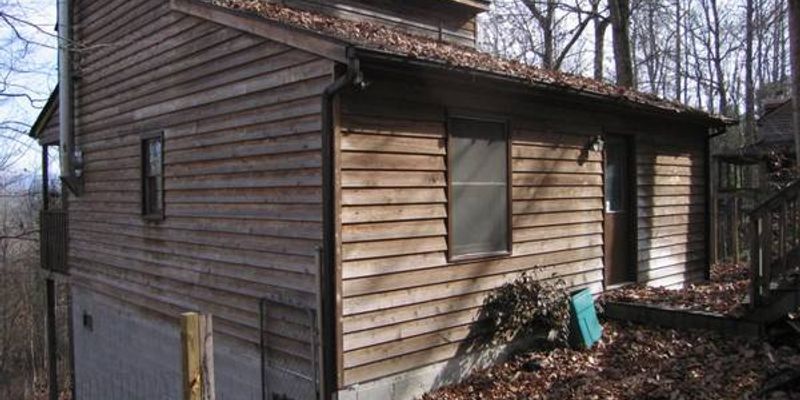 Blacksburg House: 438 Buckskin Rd