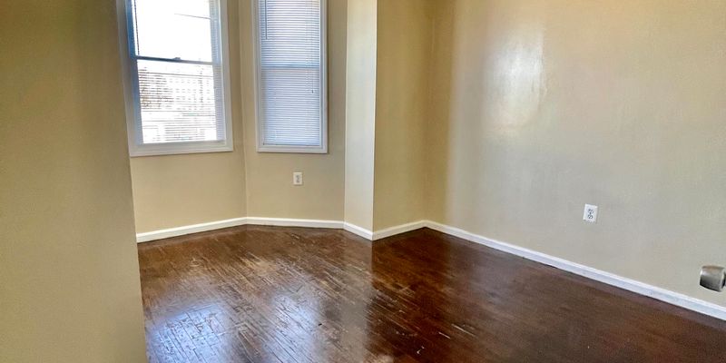 Philadelphia Apartment: 4716 Chestnut Street