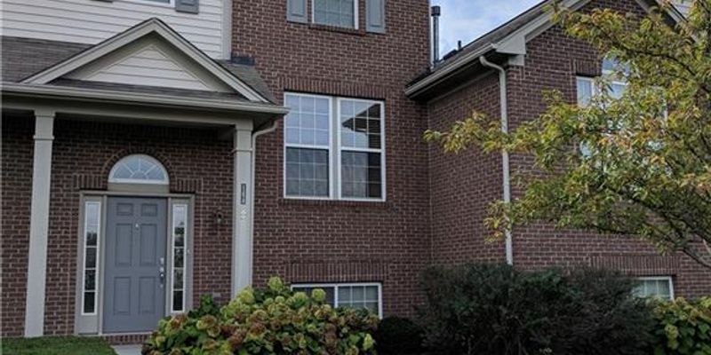 Fishers House: 13828 Willesden Circle