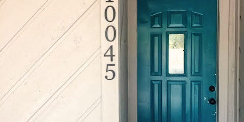 Austin Multiplex: 10045 Woodland Village Dr