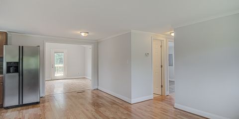 8603 Haw River Rd-5.jpg