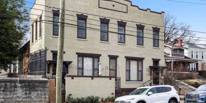 Louisville House: 1110 Baxter Ave