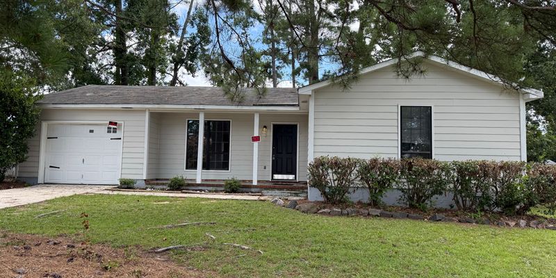 Evans House: 539 Pheasant Run Dr