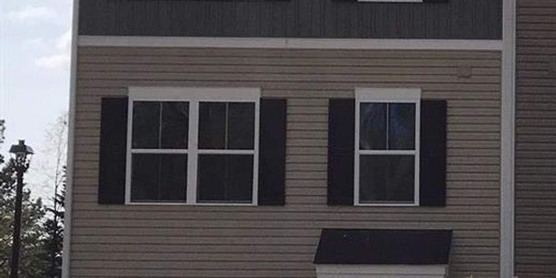 Hampton House: 22 Manilla Cir