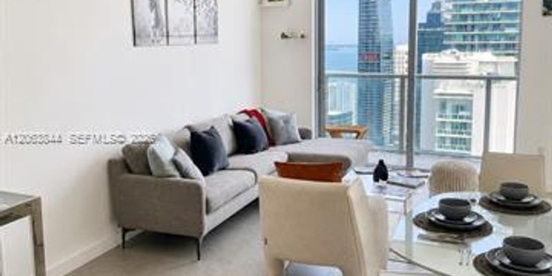 Miami Condo: 1100 S Miami Ave