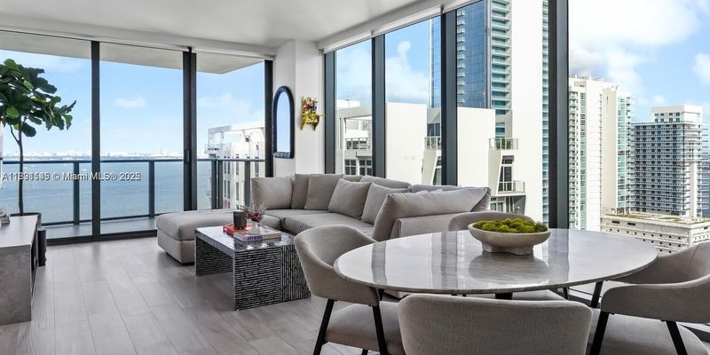 Miami House: 460 NE 28th St