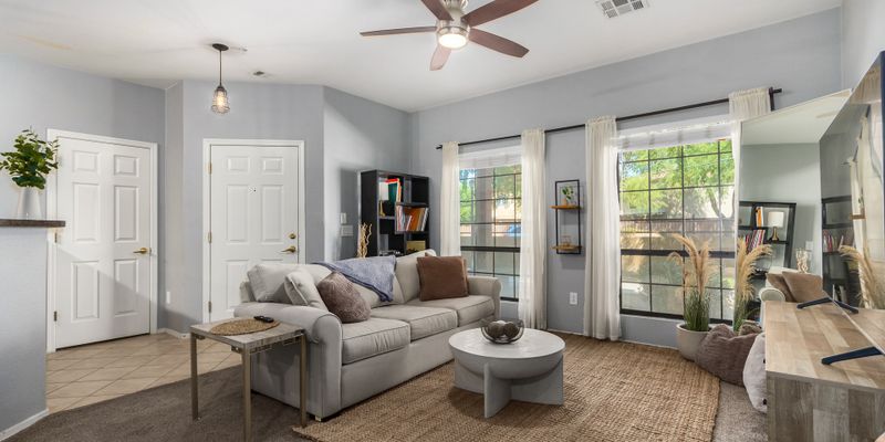 Phoenix Townhome: 1702 E Bell Rd