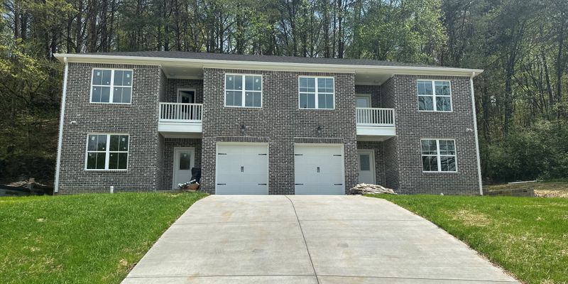 Chattanooga Townhome: 5214 Donlyn Ln