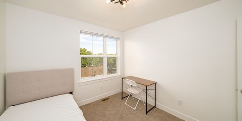 Interior Bedroom 2.jpg