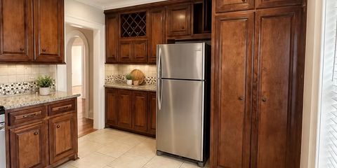 Kitchen 1-2.jpeg