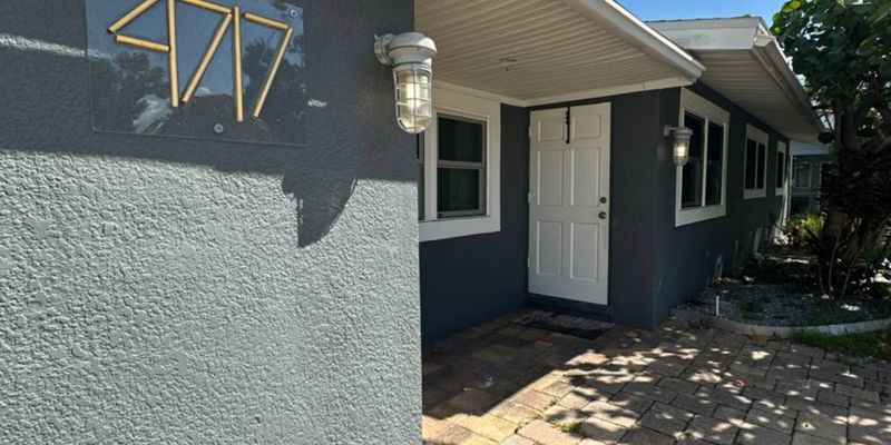 Tampa House: 4717 W Leila Ave