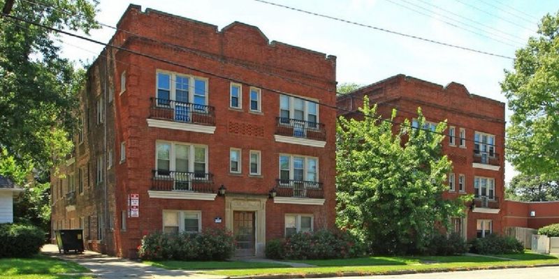 Cleveland Heights Apartment: 2534 Noble Rd