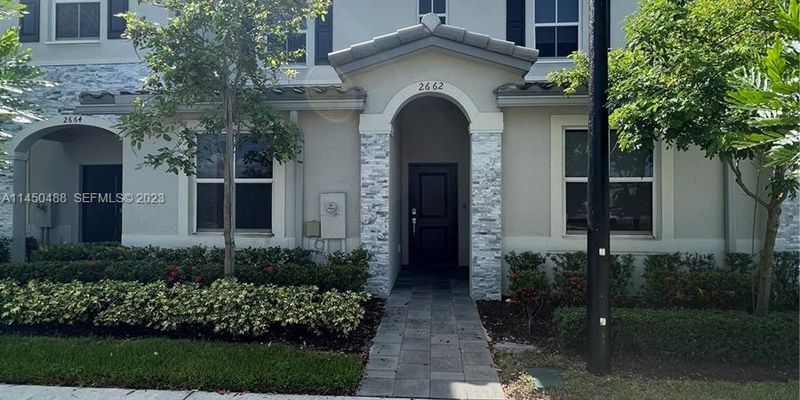 Homestead Townhome: 2662 SE 15th St #0