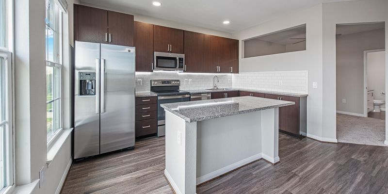 Houston Apartment: 225 S Heights Blvd