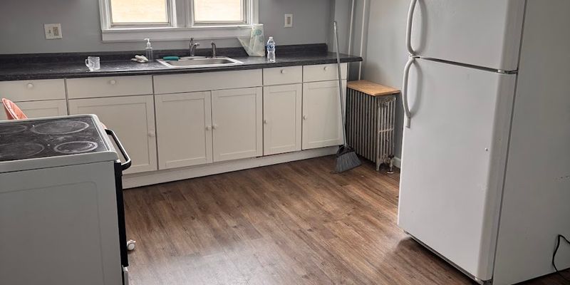 Frackville House: 102 N Lehigh Ave