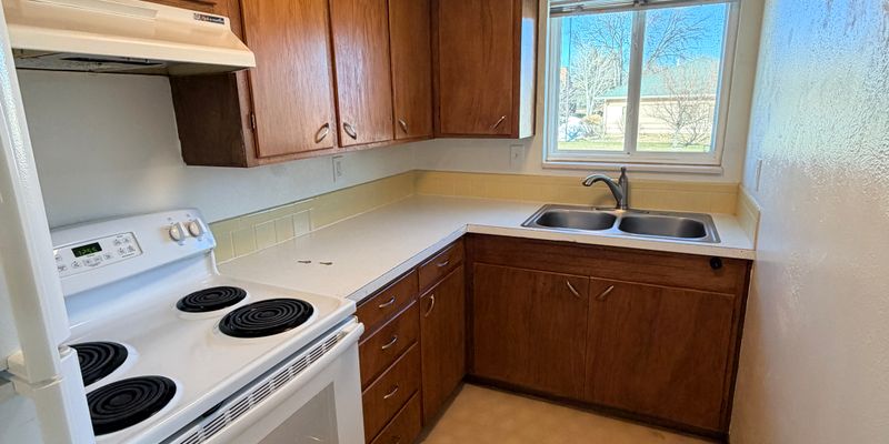 Longmont Apartment: 45 Denver Way